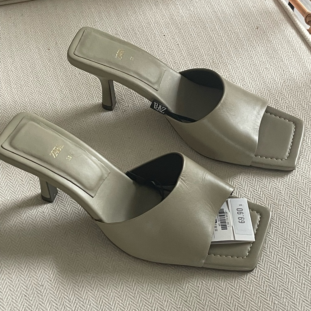 Beige Zara heels